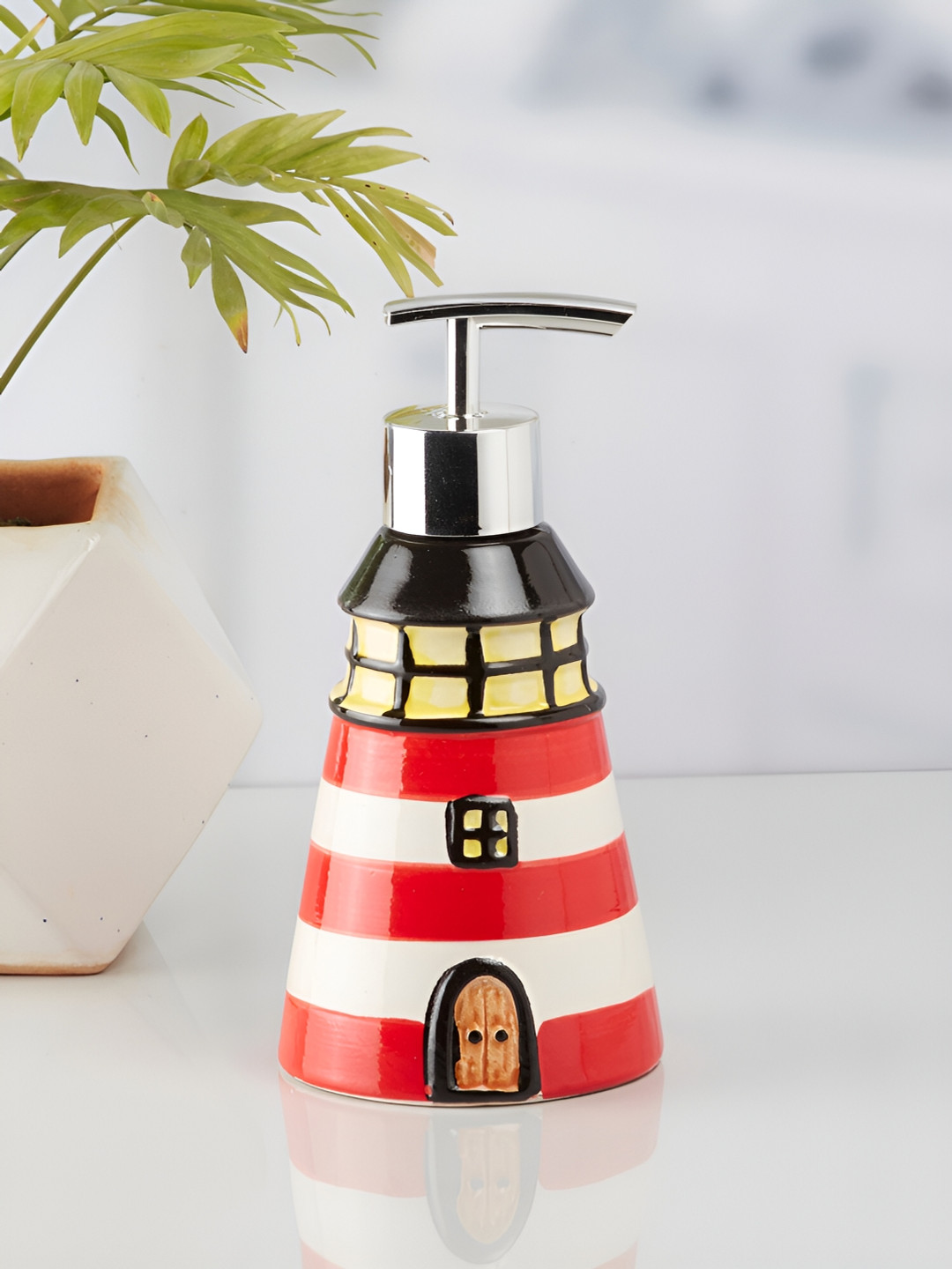

Kookee Red & White Abstract Ceramic Soap Dispenser