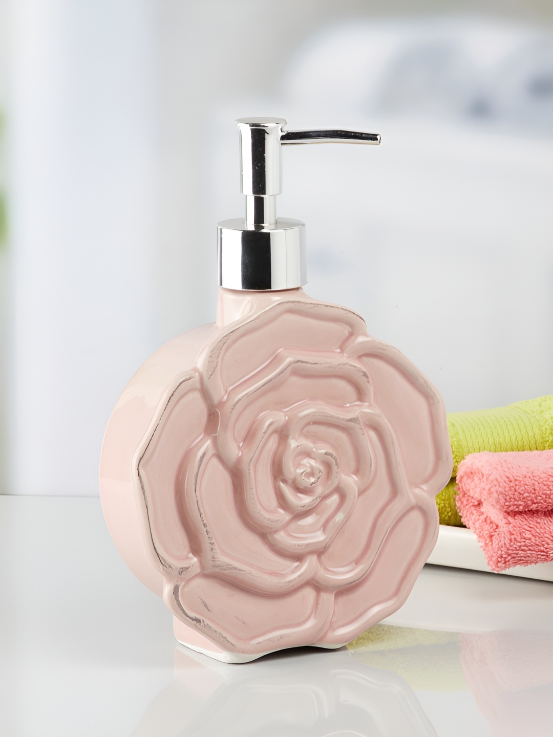 

Kookee Pink Round Ceramic Soap Dispenser