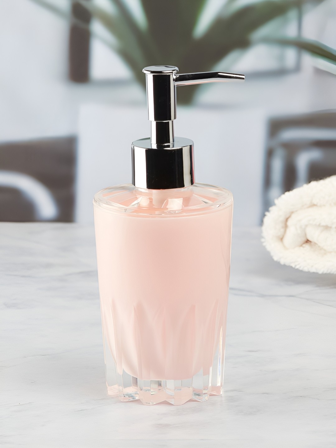 

Kookee Pink Abstract Plastic Soap Dispenser
