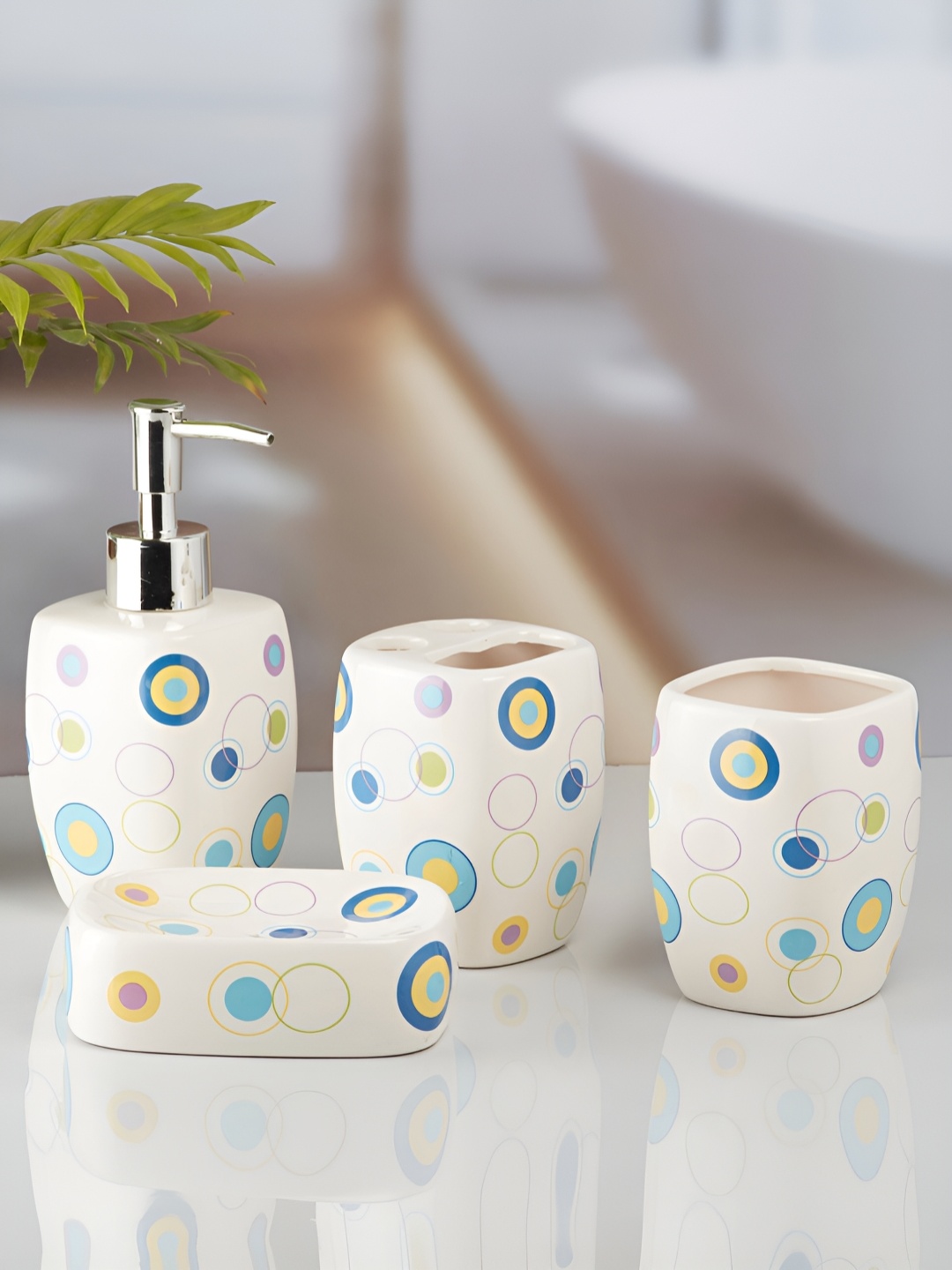 

Kookee White & Blue 4Pcs Geometric Ceramic Bath Accessories Set