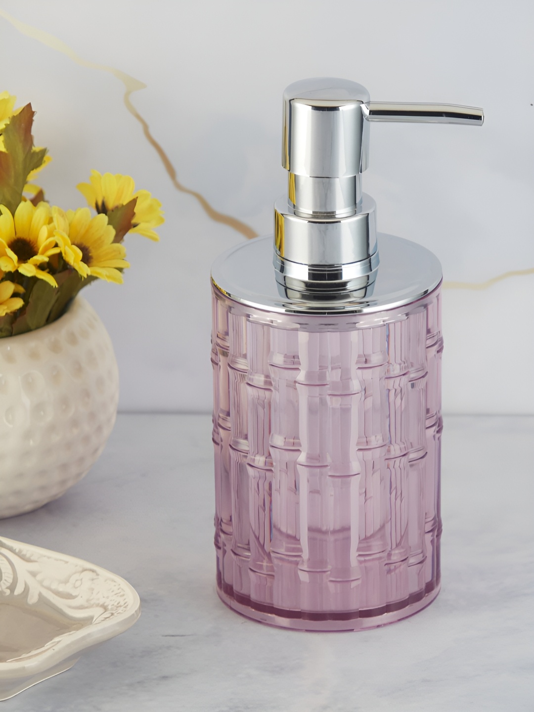 

Kookee Purple Abstract Glass Soap Dispenser
