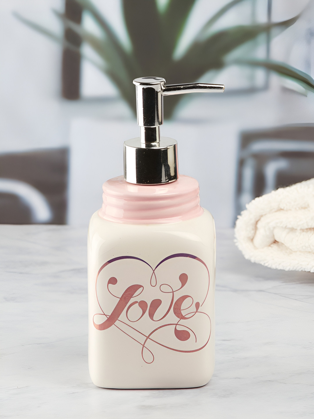 

Kookee White & Pink Abstract Shaped Ceramic Soap Dispenser