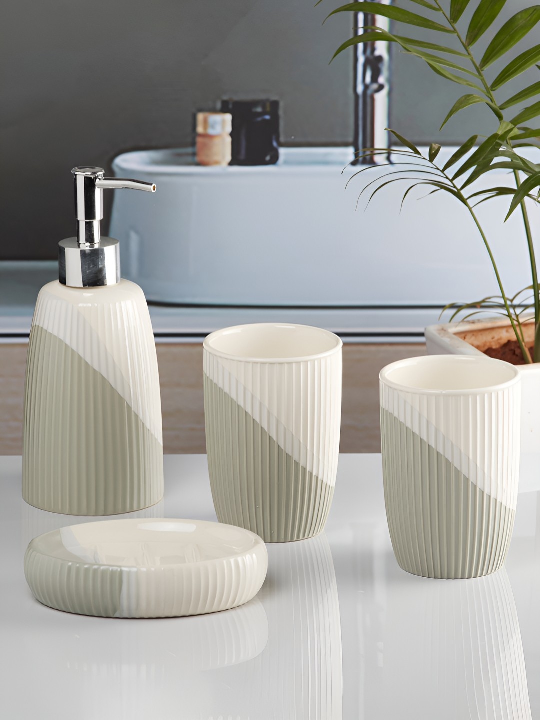 

Kookee Off White & Grey 4Pcs Striped Ceramic Bath Accessories Set
