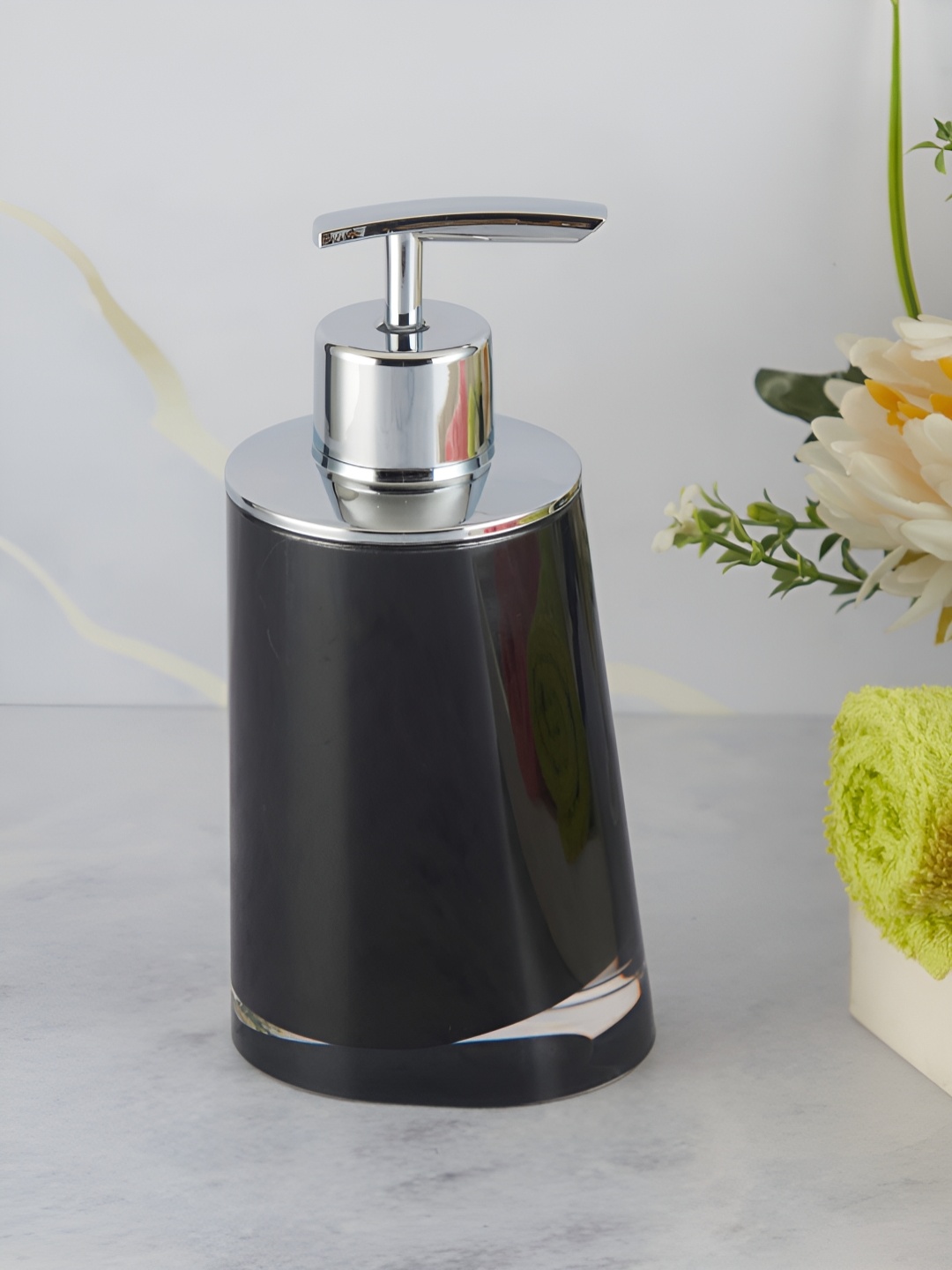 

Kookee Black Abstract Printed Soap Dispenser