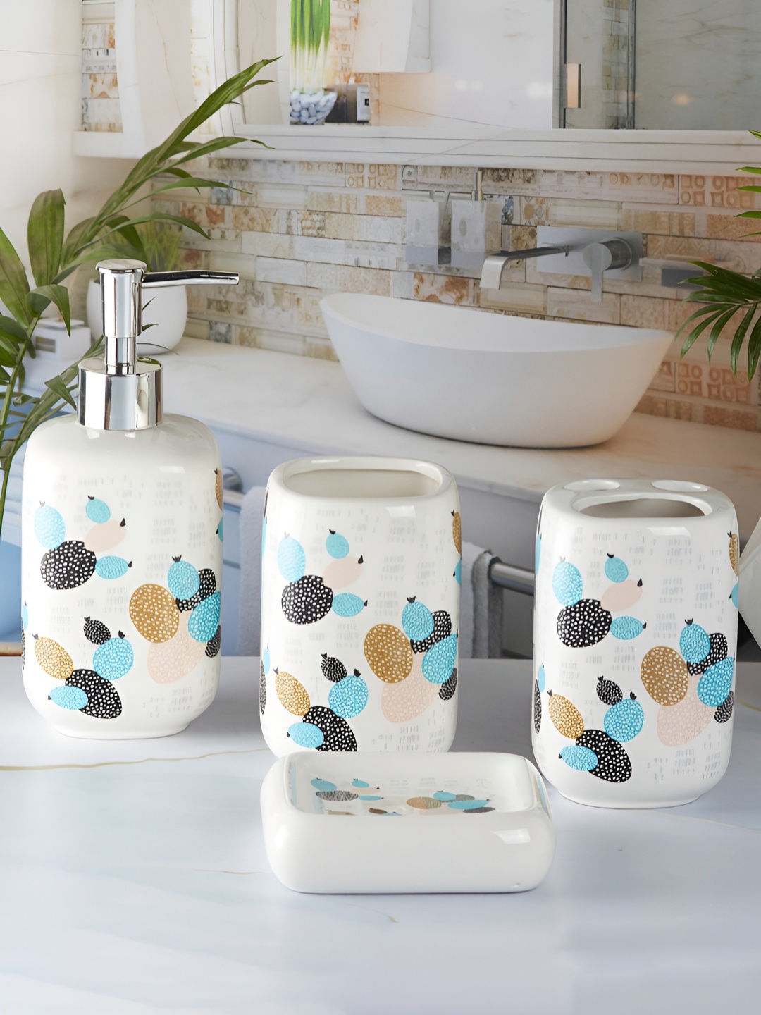 

Kookee White & Blue 4 Pieces Ceramic Cylindrical Shaped Bath Accessories Set
