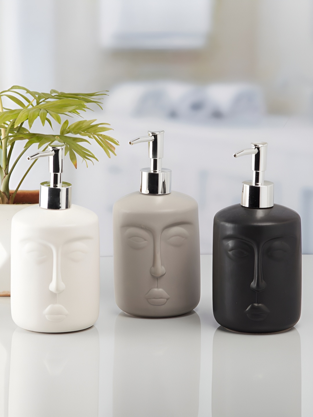 

Kookee Multicoloured 3 piece Abstract Ceramic Soap Dispenser, Multi