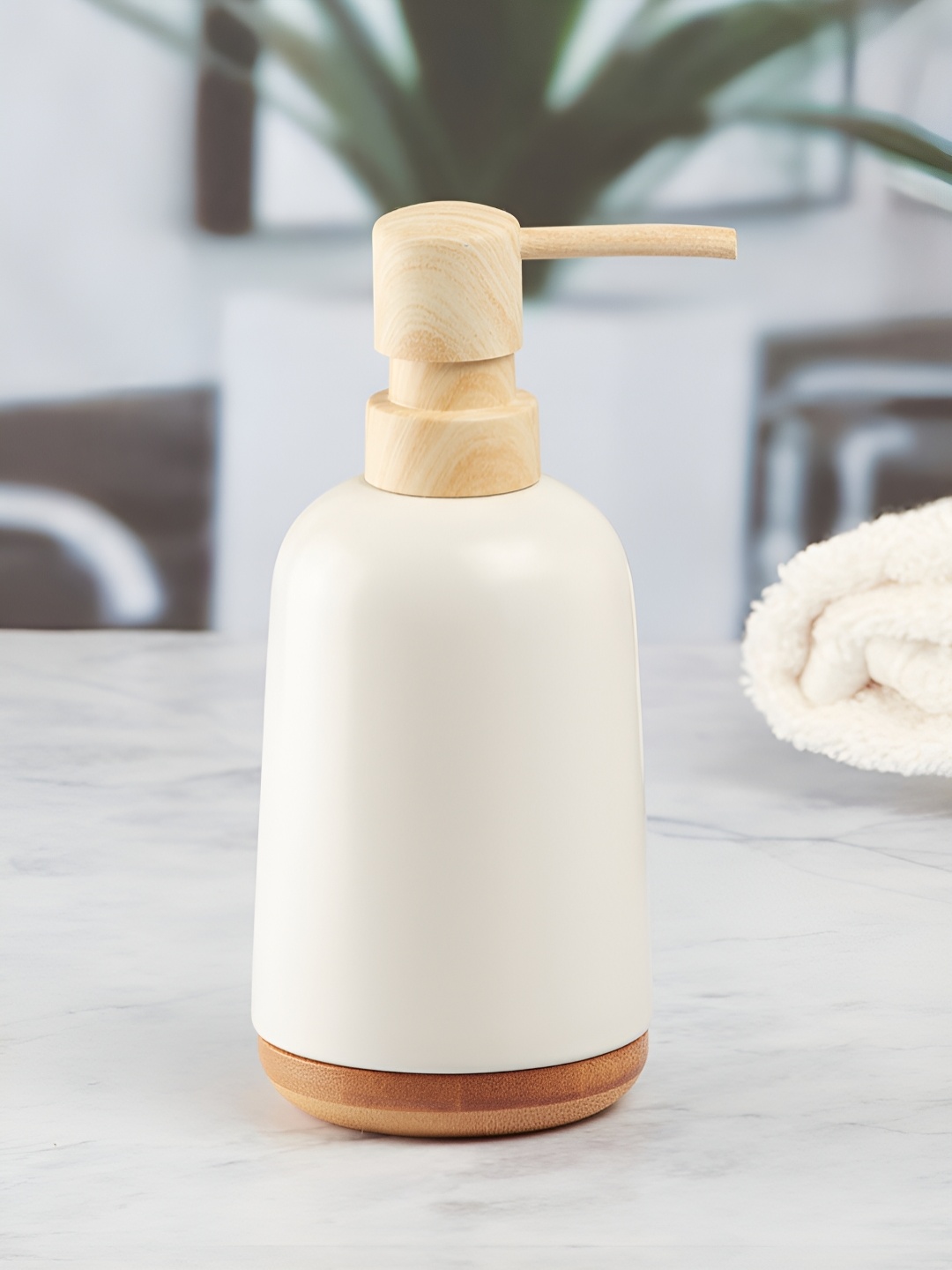 

Kookee White Solid Ceramic Soap Dispenser