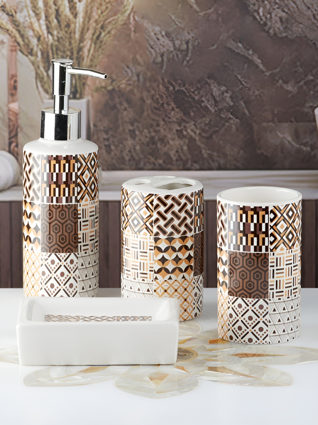 

Kookee Brown 4 Pieces Abstract Ceramic Bath Accessories Set