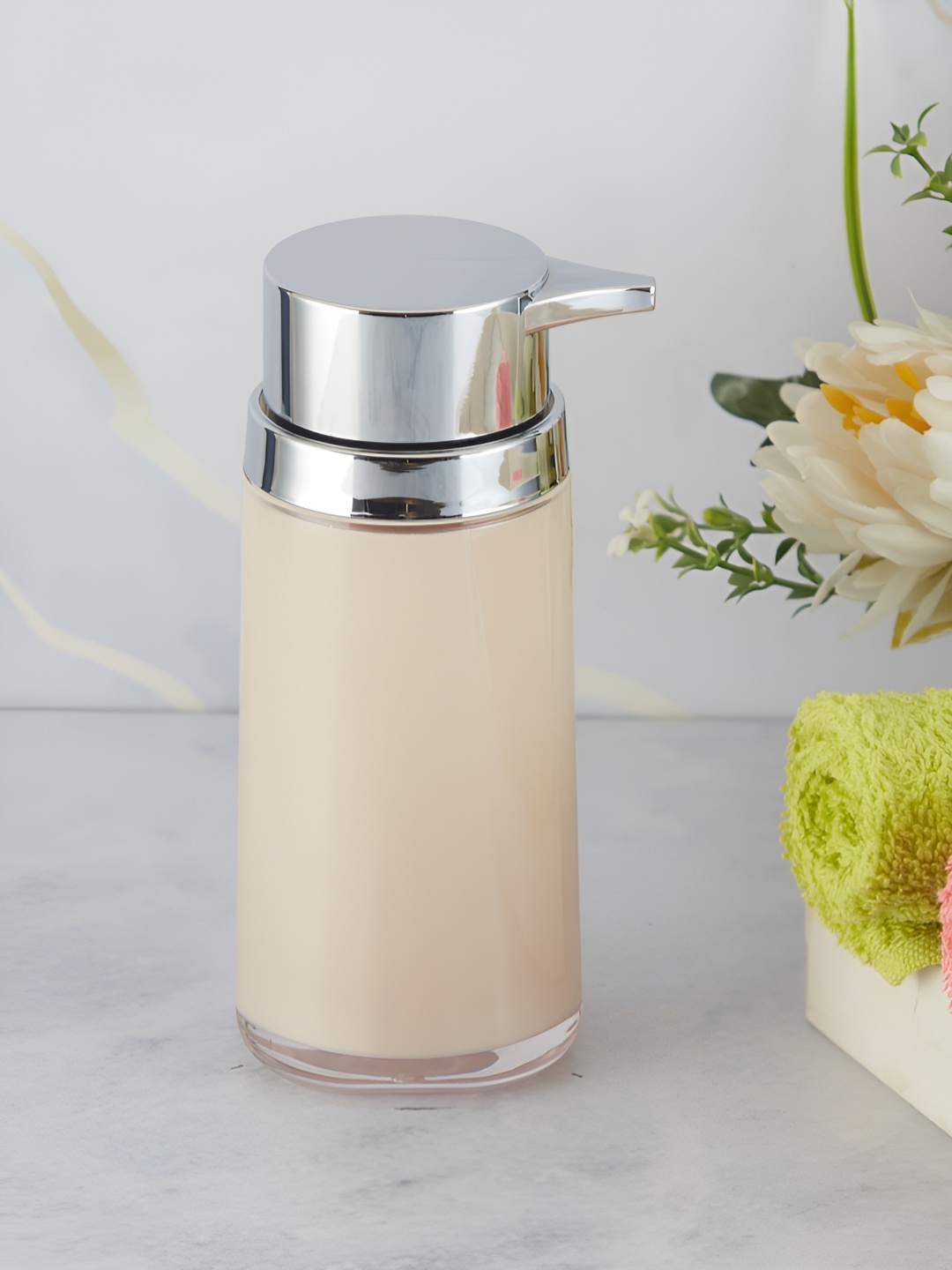

Kookee Beige Cylindrical Soap Dispenser
