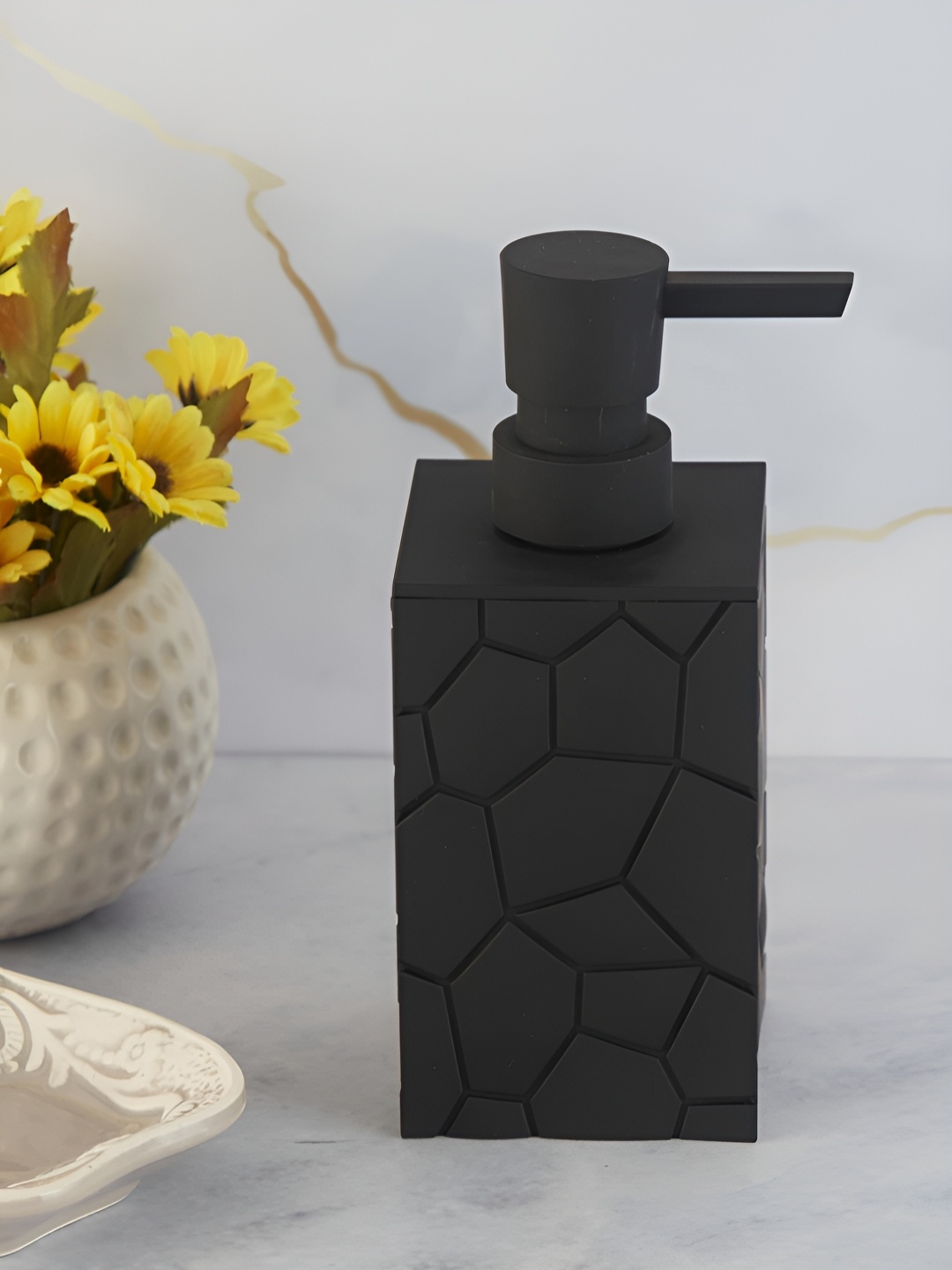 

Kookee Black Rectangular Soap Dispenser