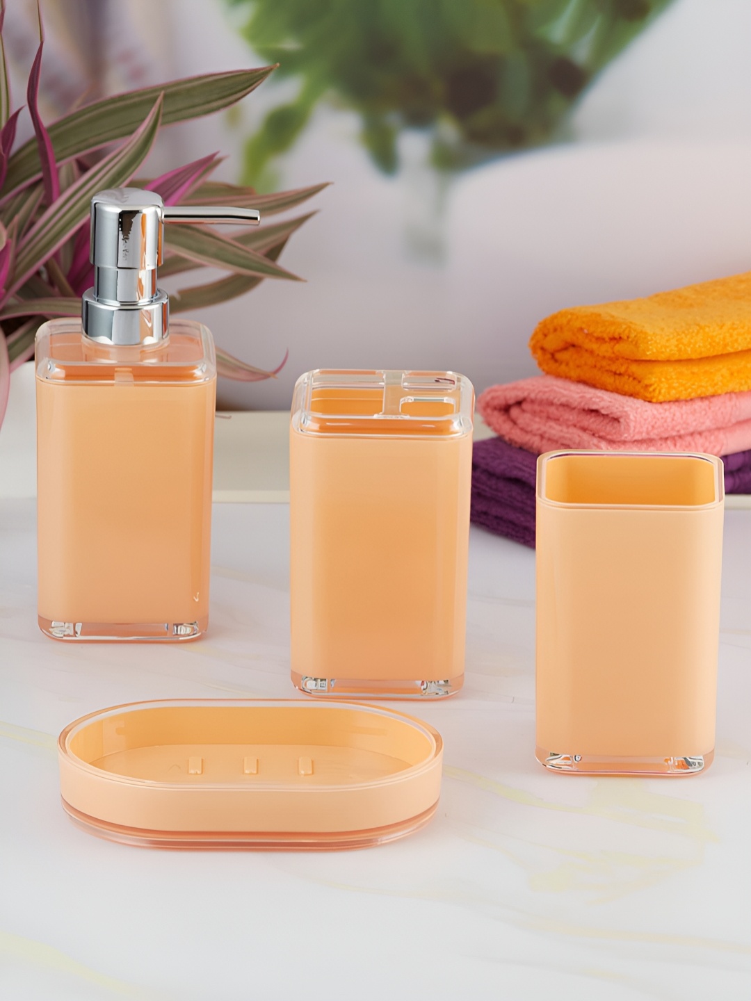 

Kookee Orange 4 Pieces Ceramic Bath Accessories Set