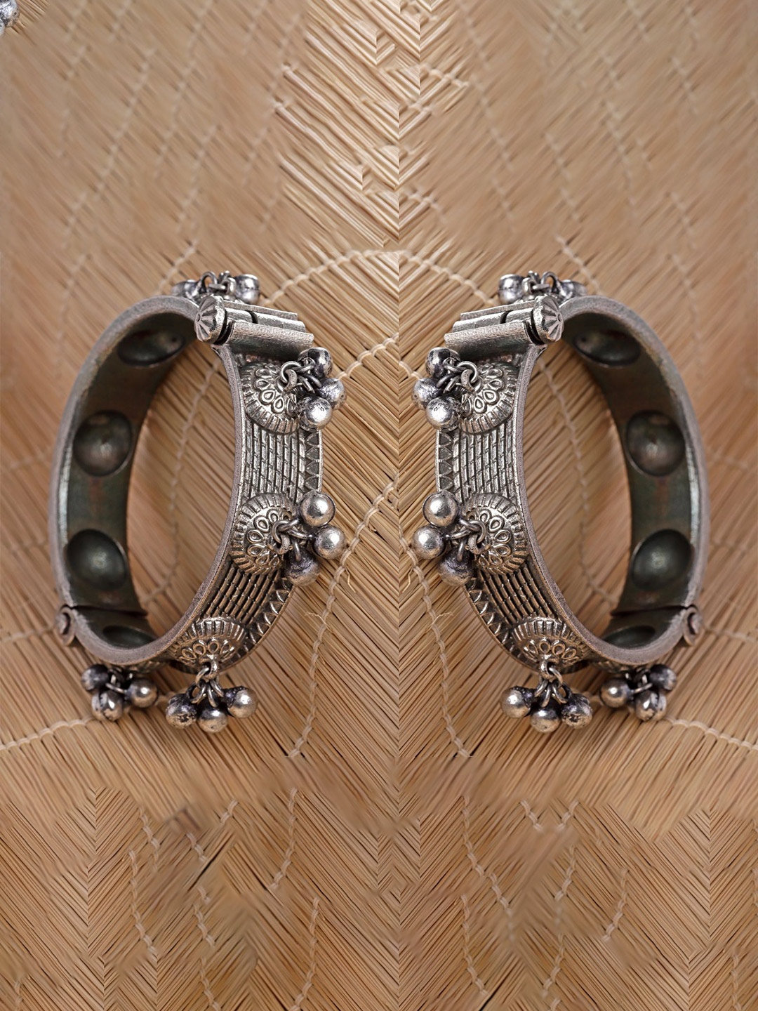 

Sanjog Set Of 2 Silver-Plated Oxidized Kada Adjustable Bangle Bracelet