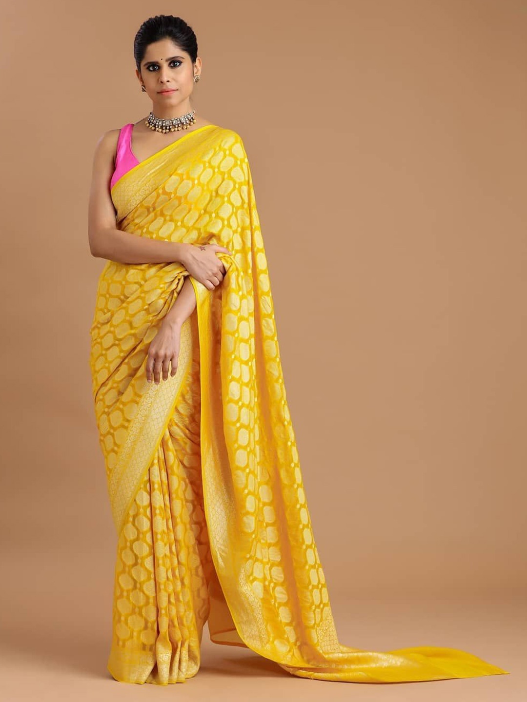 

LIMDO Zari Ethnic Motifs Pure Silk Banarasi Saree, Yellow