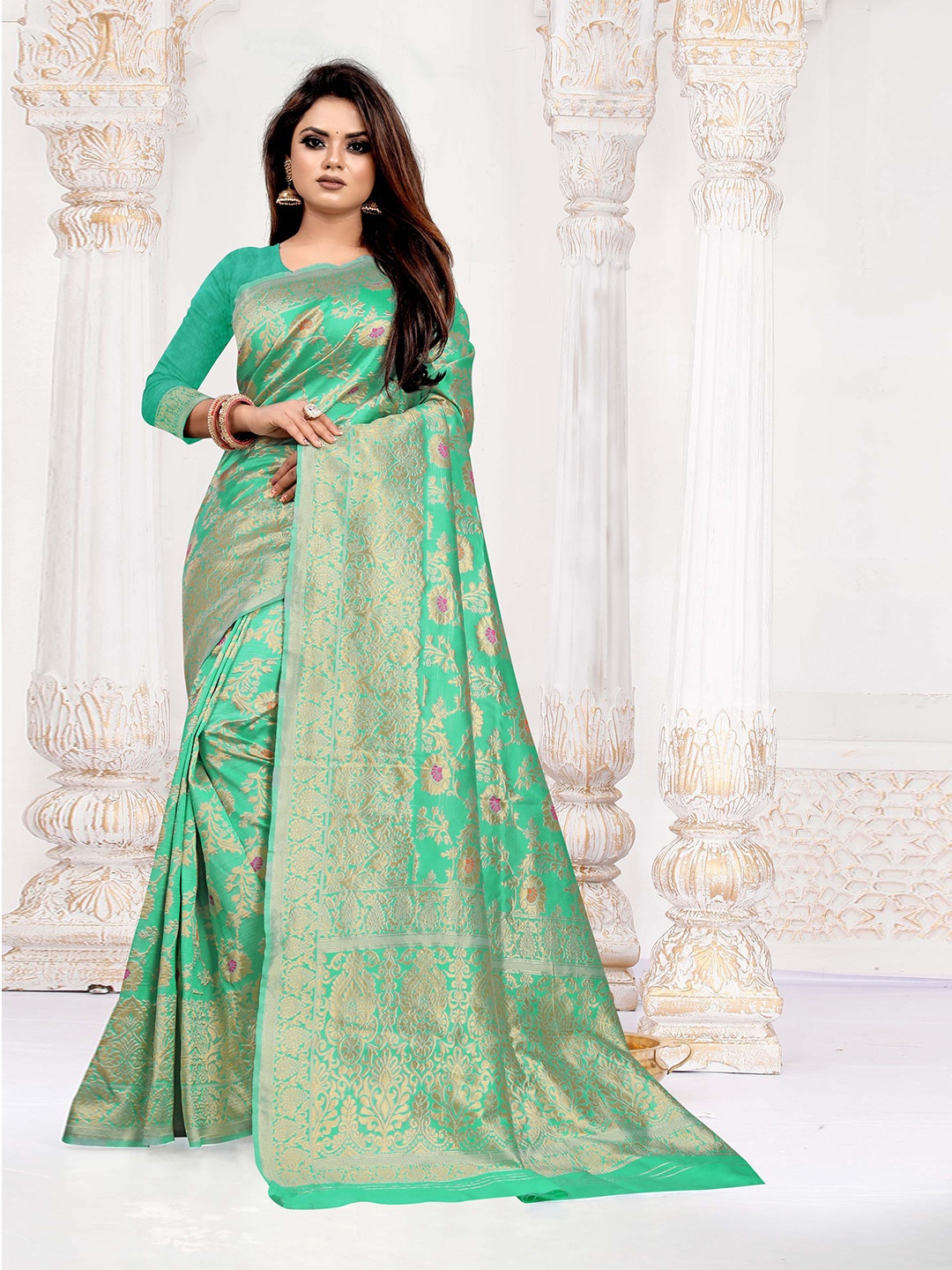 

LIMDO Pure Silk Zari Banarasi Saree, Sea green