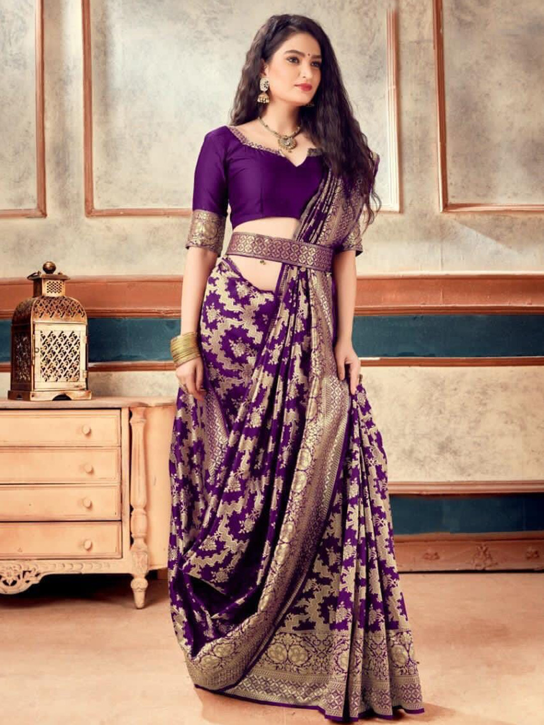 

LIMDO Pure Silk Banarasi Saree, Purple