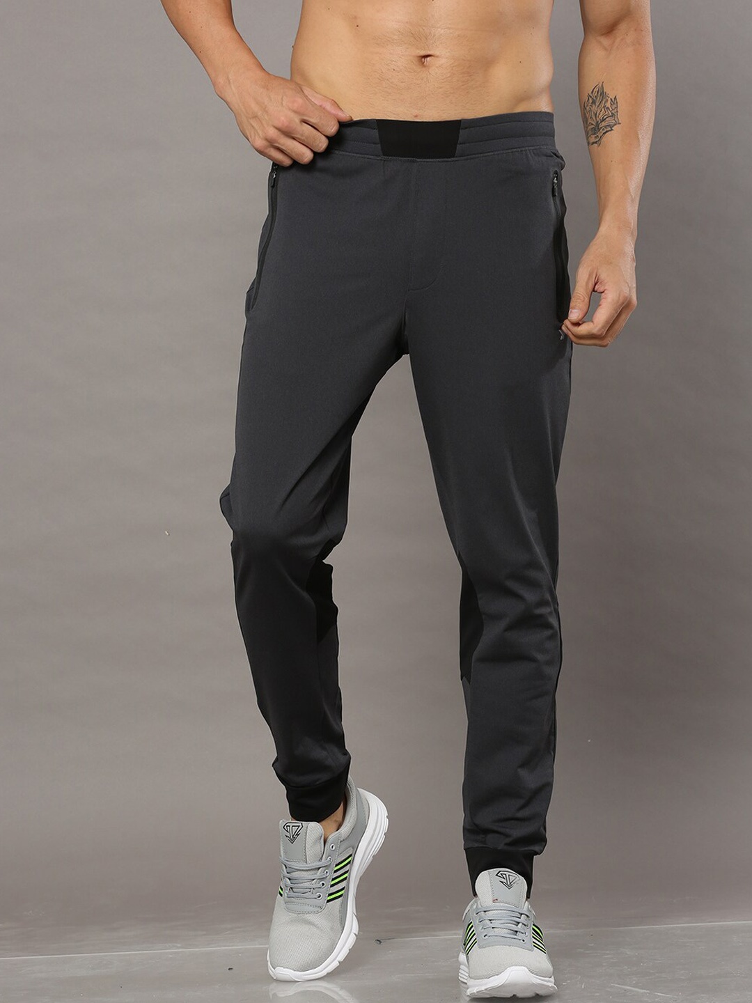 

Jolger Mens Wrinkle free Workout Joggers, Charcoal