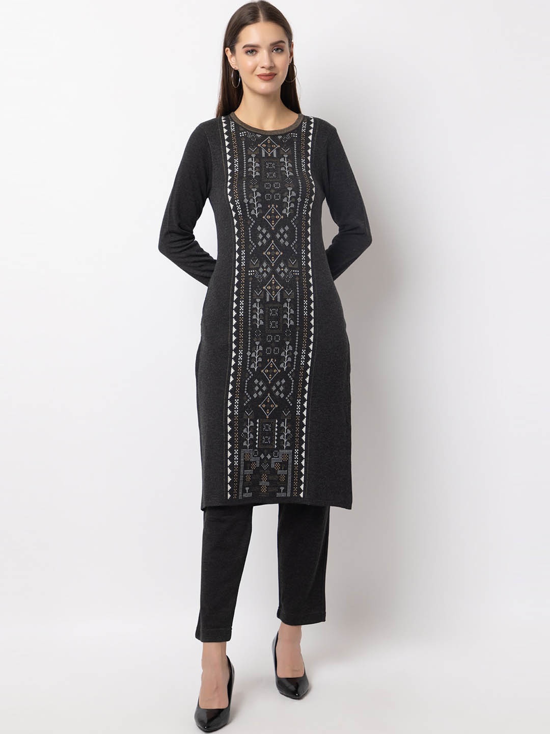 

KEIKO Ethnic Motifs Printed Knitted Straight Kurta, Charcoal