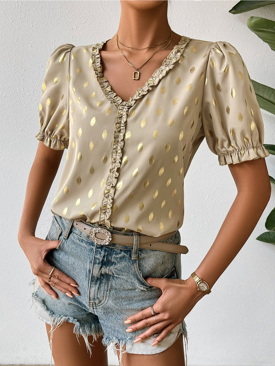 

StyleCast Green Polka Dot Printed V-Neck Puff Sleeves Ruffles Top