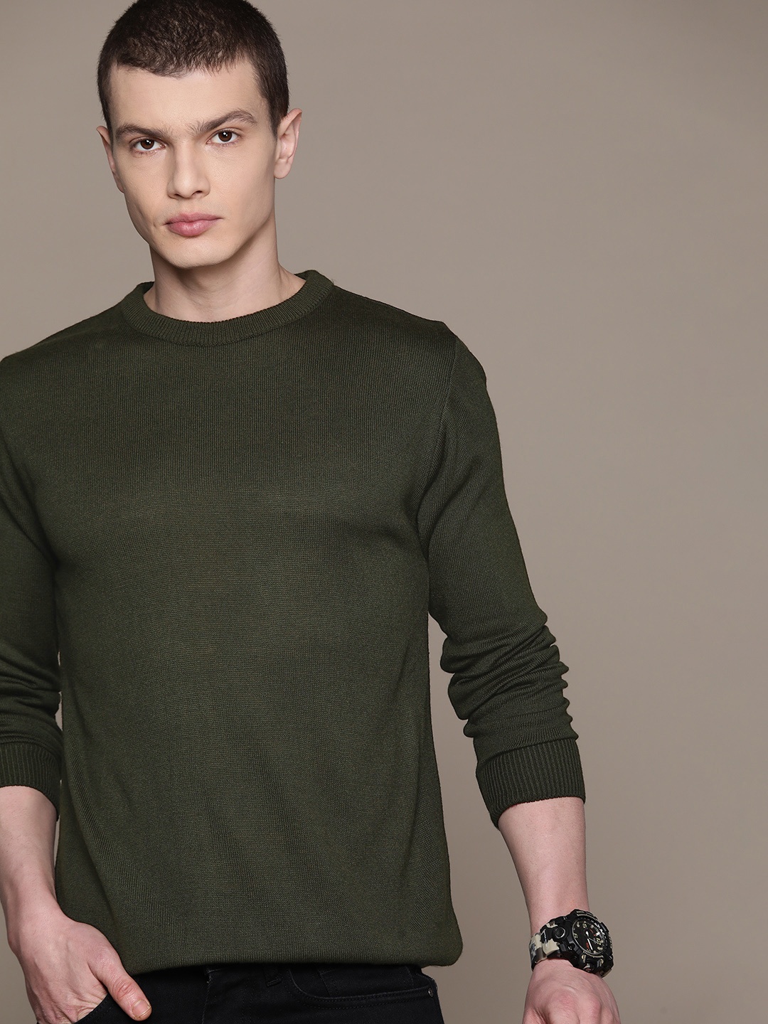 

Roadster Men Acrylic Longline Pullover, Olive