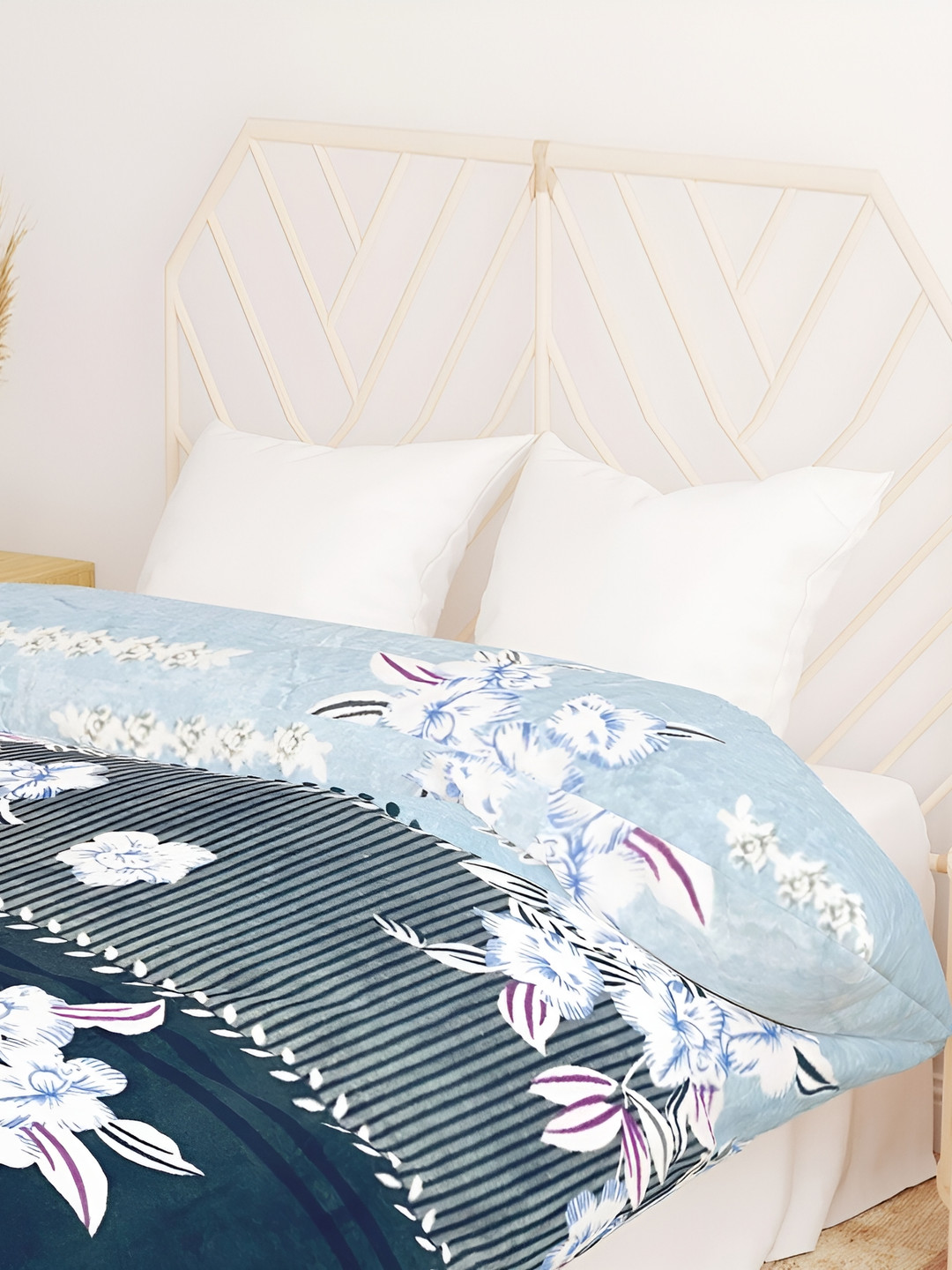 

RD TREND Blue Woollen Double Bed Core