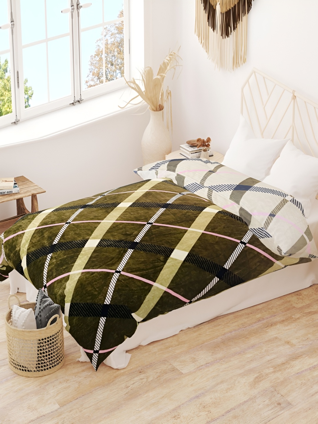 RD TREND Green Printed Velvet Soft Reversible AC Room 300 GSM Single Bed Quilt