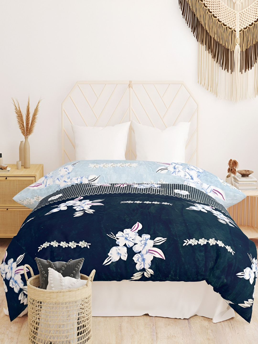 

RD TREND Blue & White Printed Velvet Soft Reversible AC Room 300 GSM Single Bed Quilts
