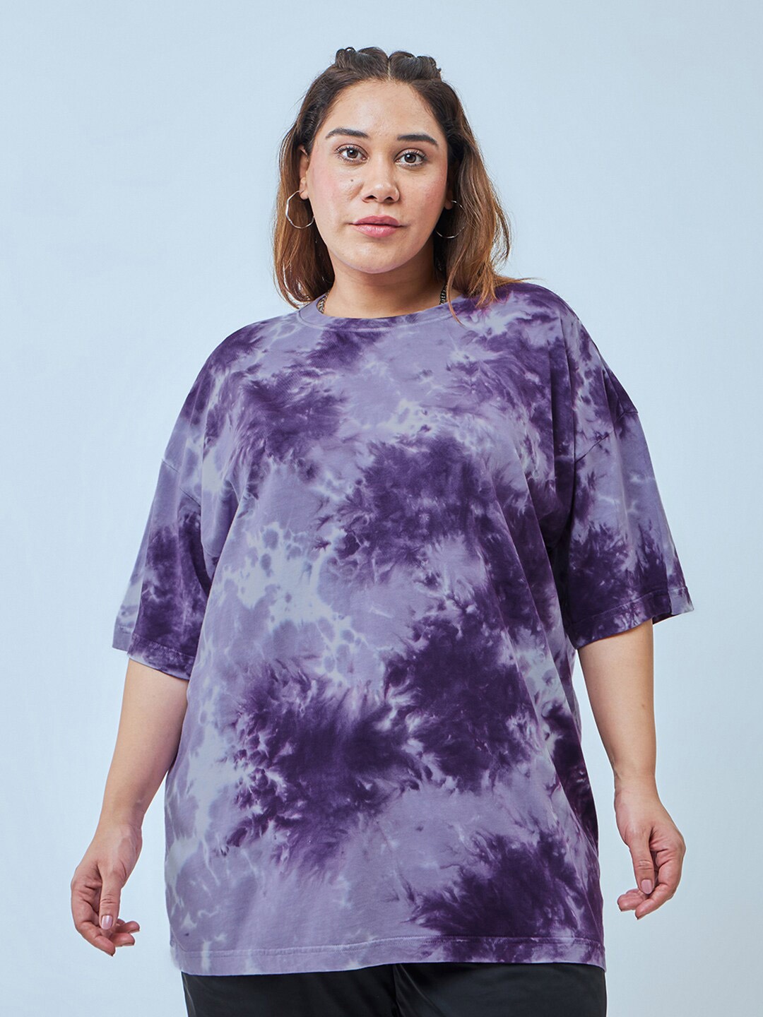 

Bewakoof Plus Tie & Dye Drop-Shoulder Sleeves Oversized Pure Cotton T-shirt, Purple
