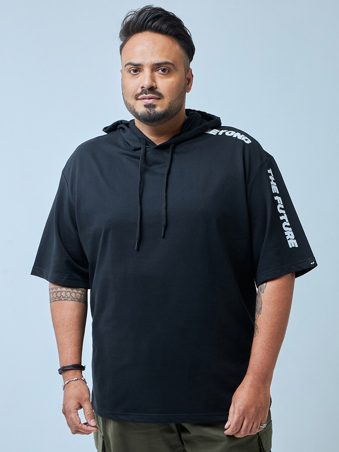 Bewakoof Plus Beyond the Future Typography Printed Oversized Hooded T-shirt, Black