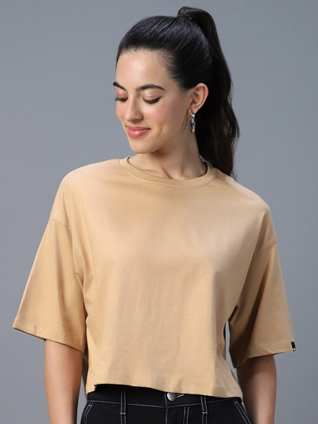 

Bewakoof Drop-Shoulder Sleeves Pure Cotton Oversized Crop T-shirt, Brown
