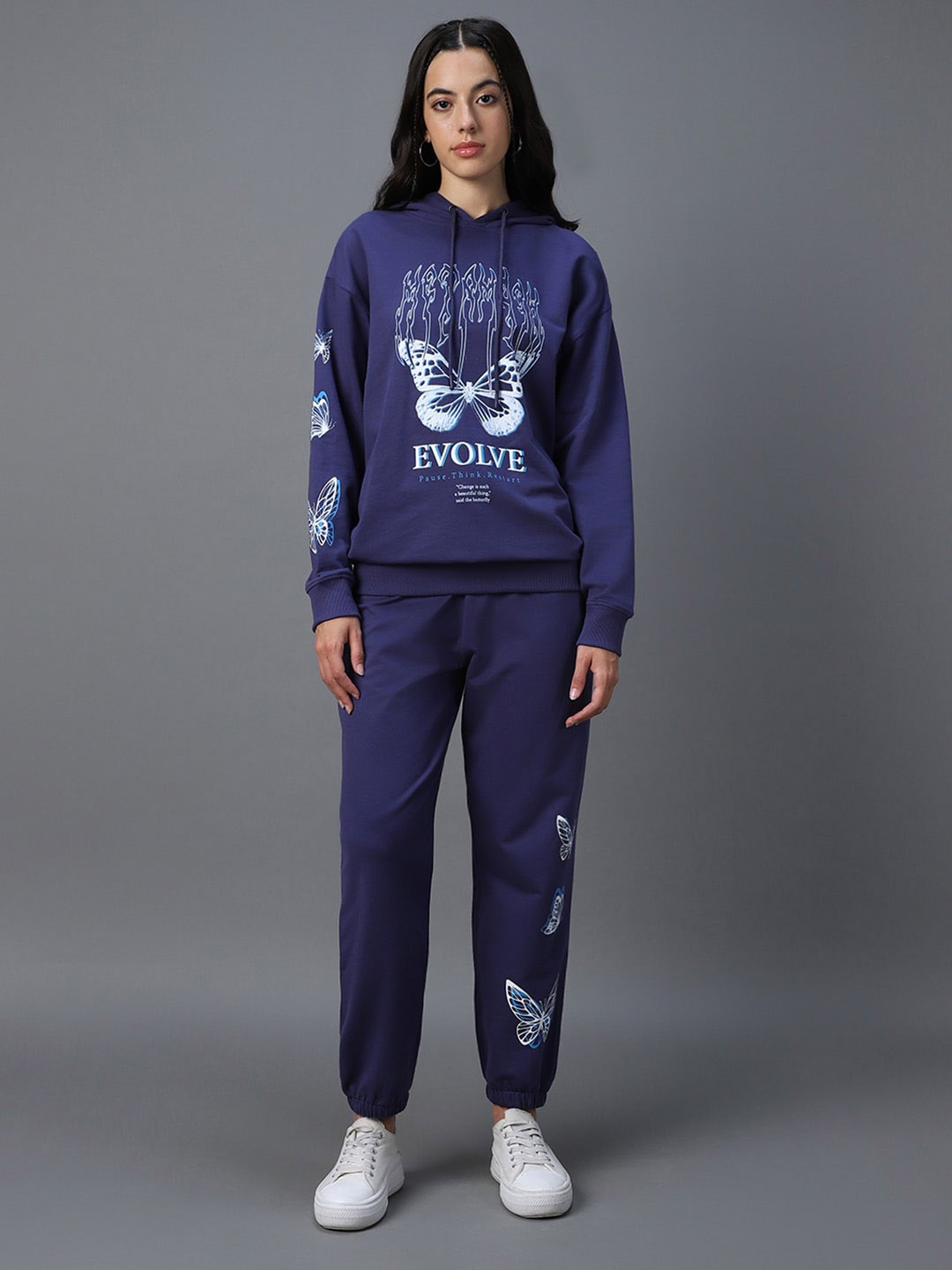 

Bewakoof Navy Blue Graphic Printed Hooded Tracksuit