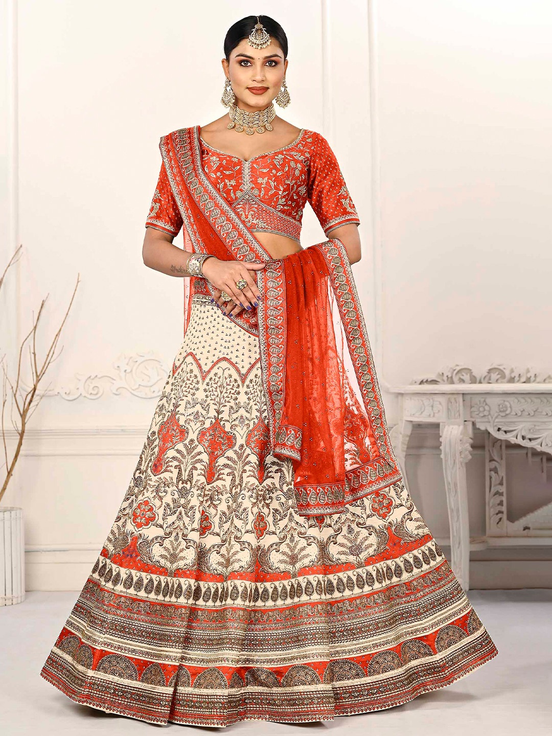 

SAPTRANGI Floral Printed Ready To Wear Lehenga Choli, Orange