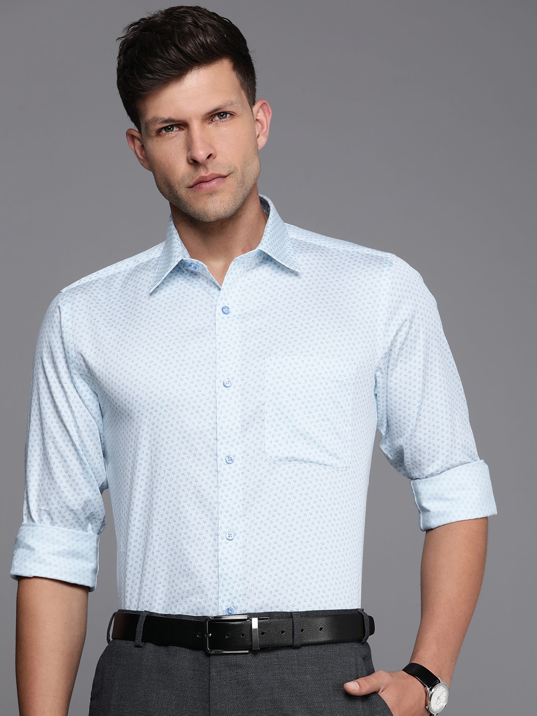 

Raymond Slim Fit Geometric Printed Pure Cotton Formal Shirt, Blue