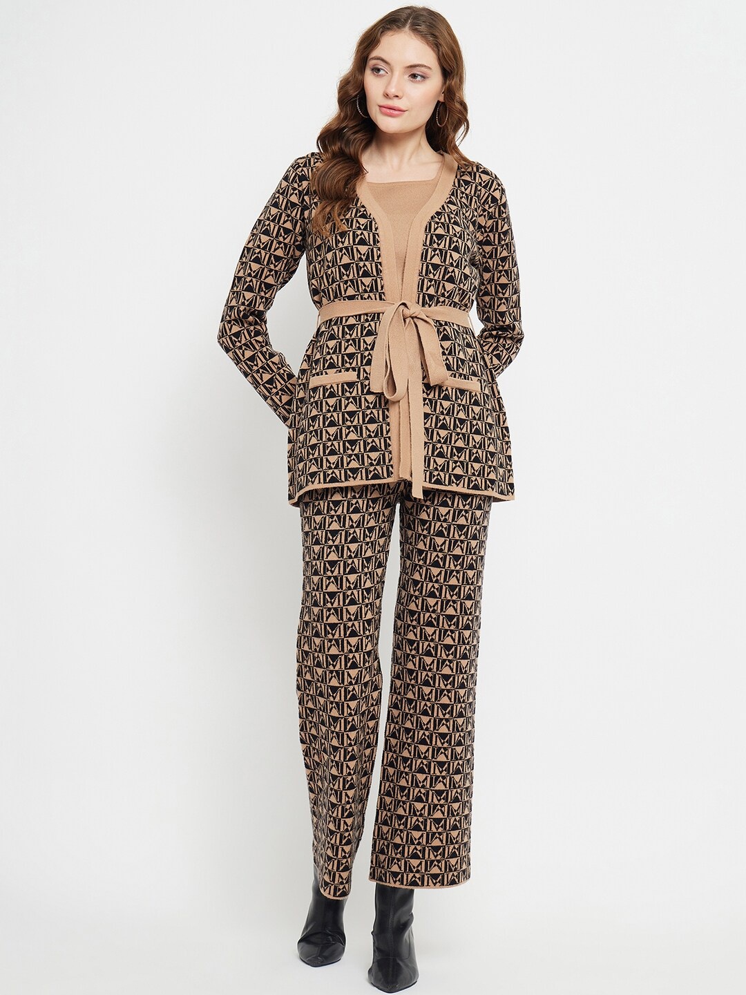 

Madame Self Design Acrylic Top With Trousers & Shrug, Brown