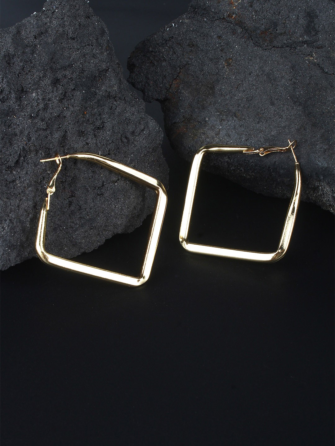 

Stylecast X KPOP Gold-Toned Gold-Plated Geometric Hoop Earrings