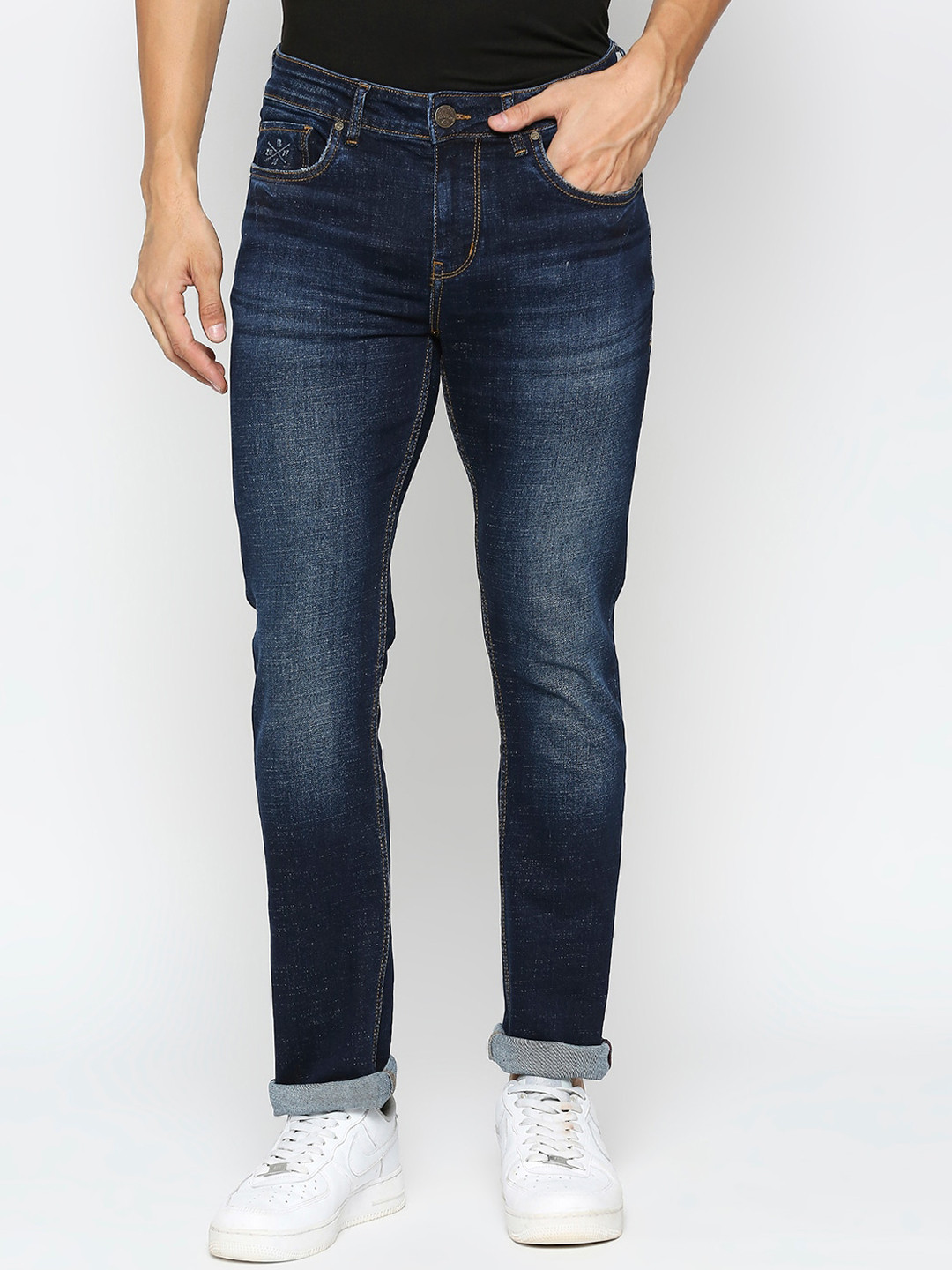 

Being Human Men Slim Fit Mid-Rise Clean Look Light Fade Stretchable Jeans, Blue