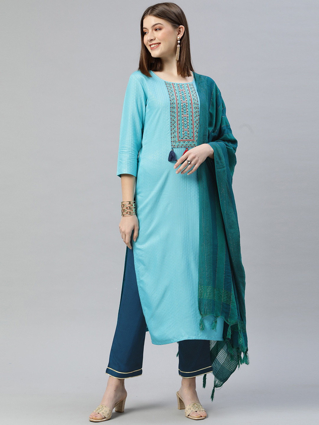 

DIVASTRI Vertical Striped Kurta with Trousers & Dupatta, Blue