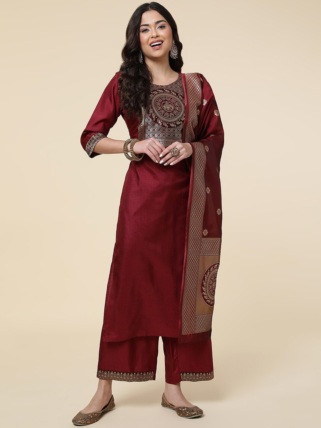 

DIVASTRI Ethnic Motifs Yoke Design Kurta & Palazzos With Dupatta, Maroon