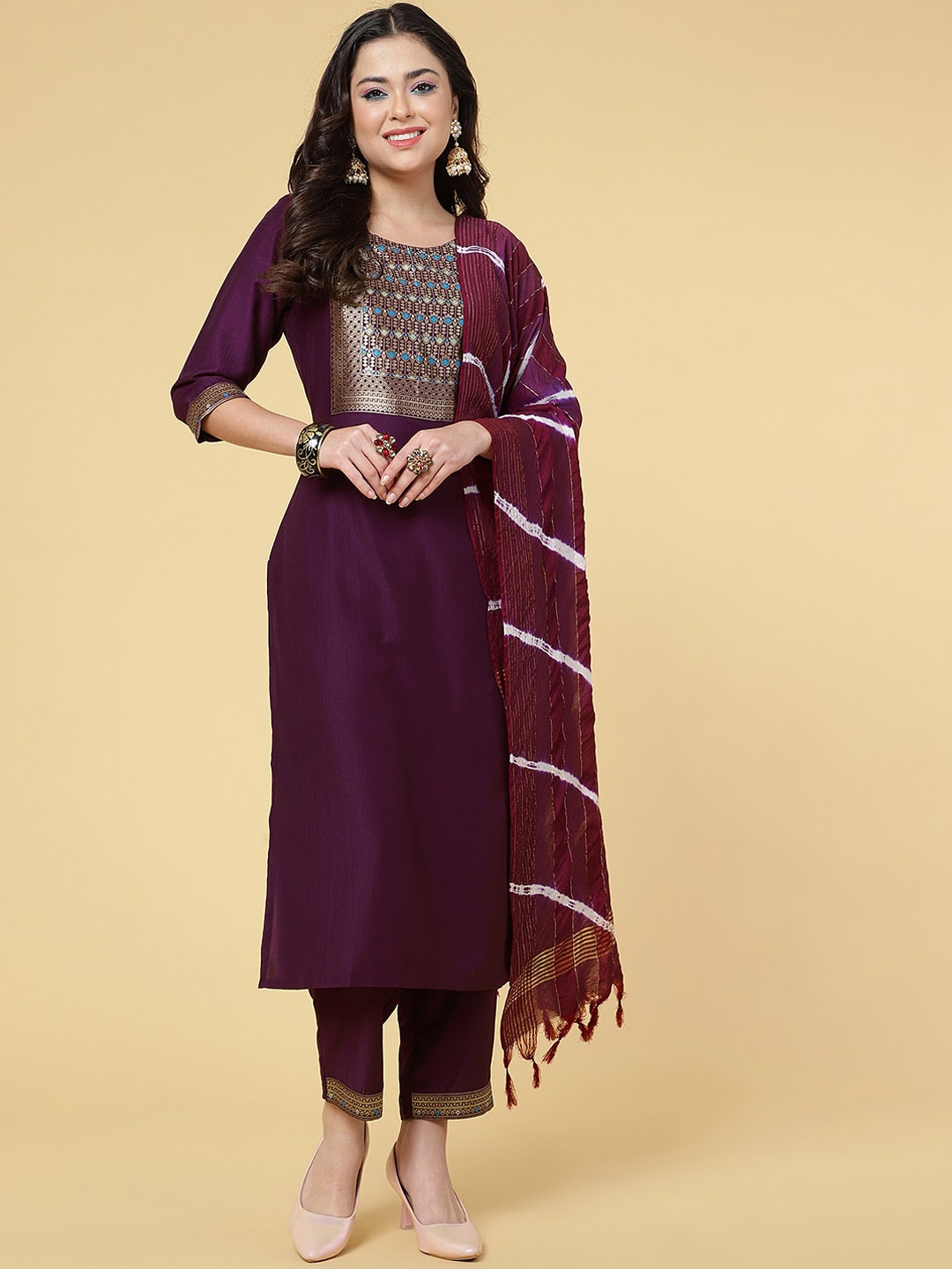 

DIVASTRI Yoke Design Regular Kurta With Trouser & Dupatta, Purple