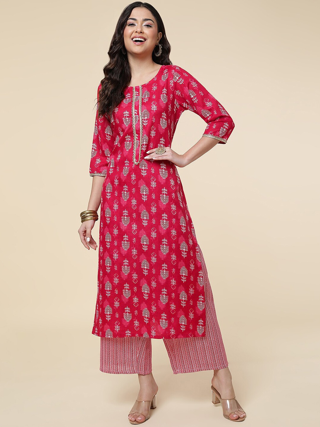 

DIVASTRI Ethnic Motifs Printed Thread Work Straight Kurta with Palazzos, Pink