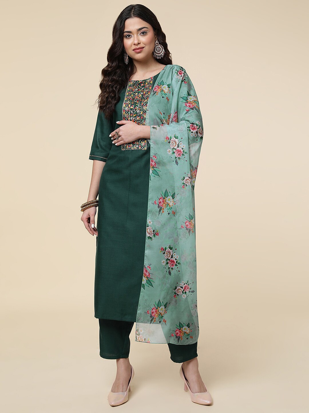 

DIVASTRI Floral Embroidered Regular Kurta With Palazzos & Dupatta, Green