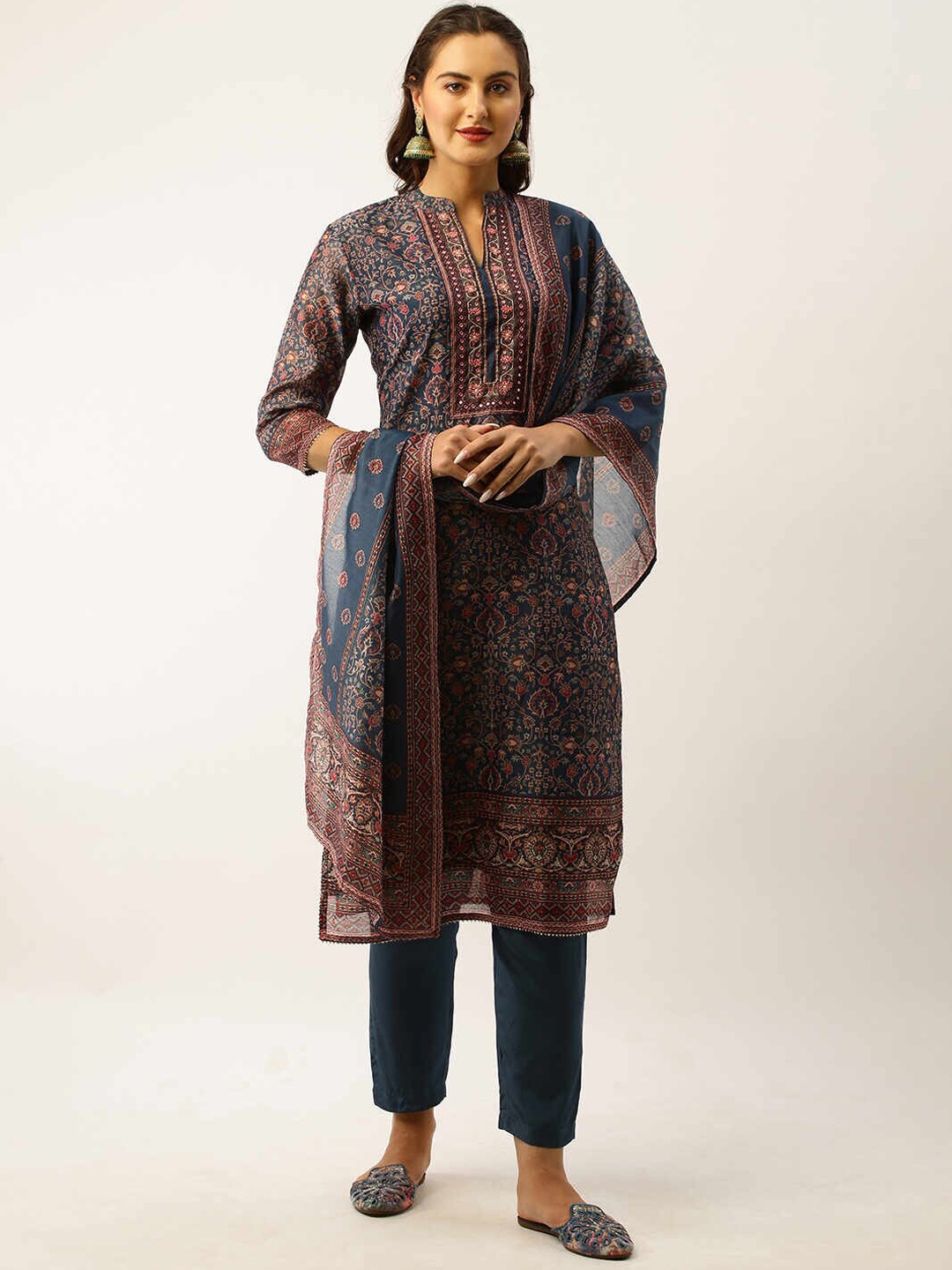 

ZOLA Navy Blue Floral Printed Chanderi Silk Straight Kurta & Trouser With Dupatta