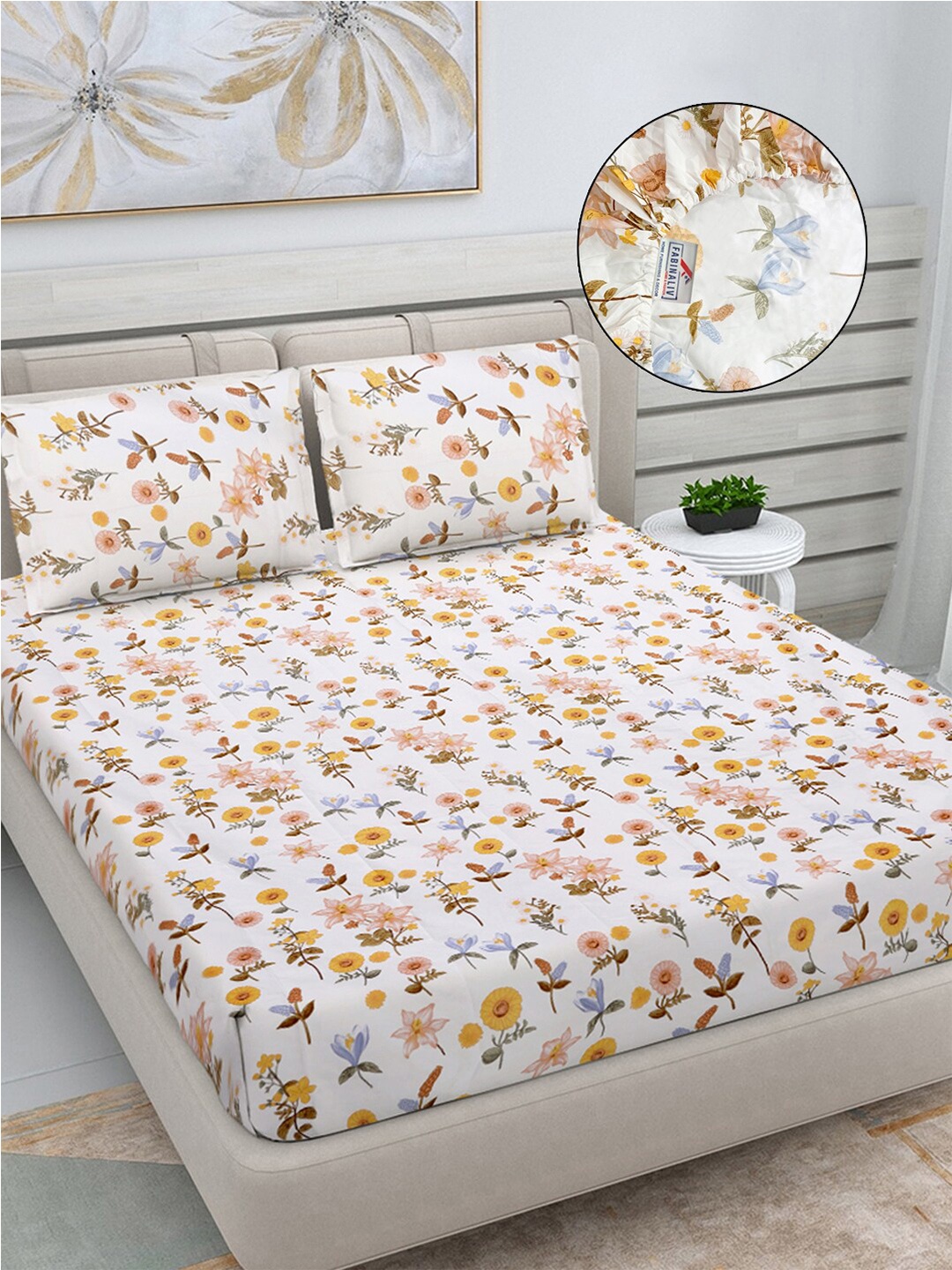

FABINALIV White & Orange Floral 300 TC King Fitted Bedsheet with 2 Pillow Covers