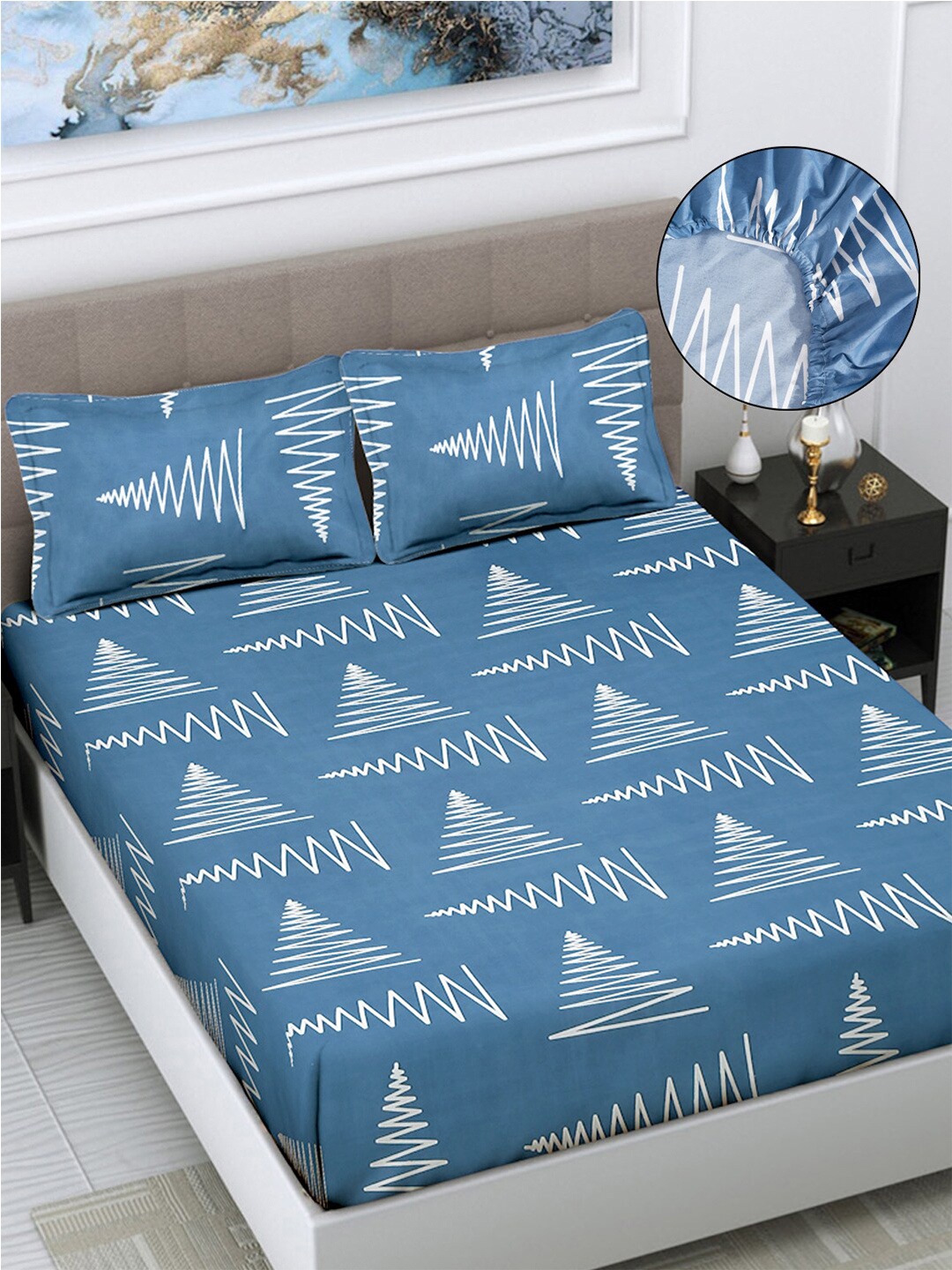 

FABINALIV Blue & White Geometric Print 300 TC Fitted King Bedsheet & 2 Pillow Covers