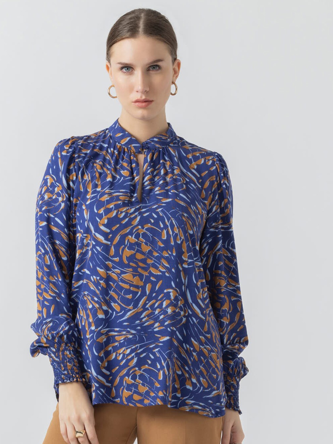 

B.Copenhagen Abstract Printed Mandarin Collar Top, Blue