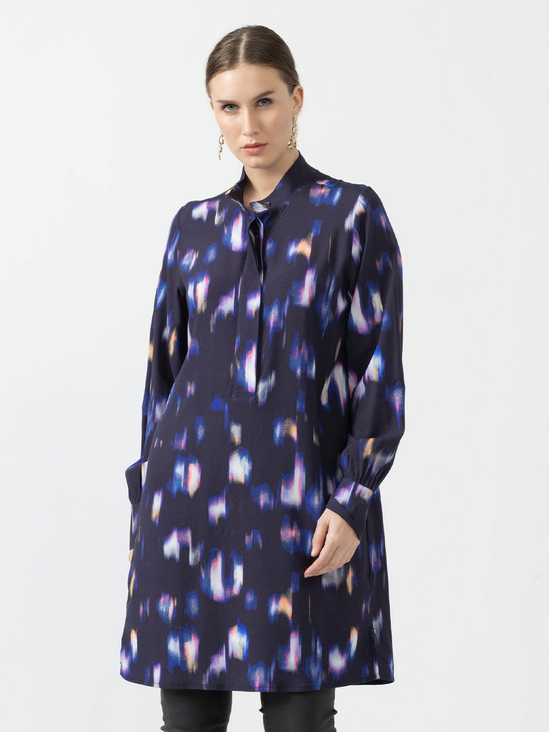 

B.Copenhagen Abstract Printed Mandarin Collar Longline Top, Blue
