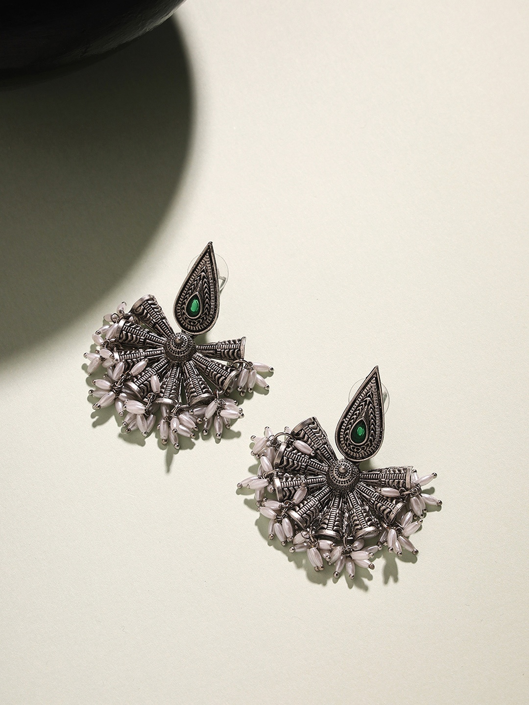 

Priyaasi Silver-Plated Chandbalis