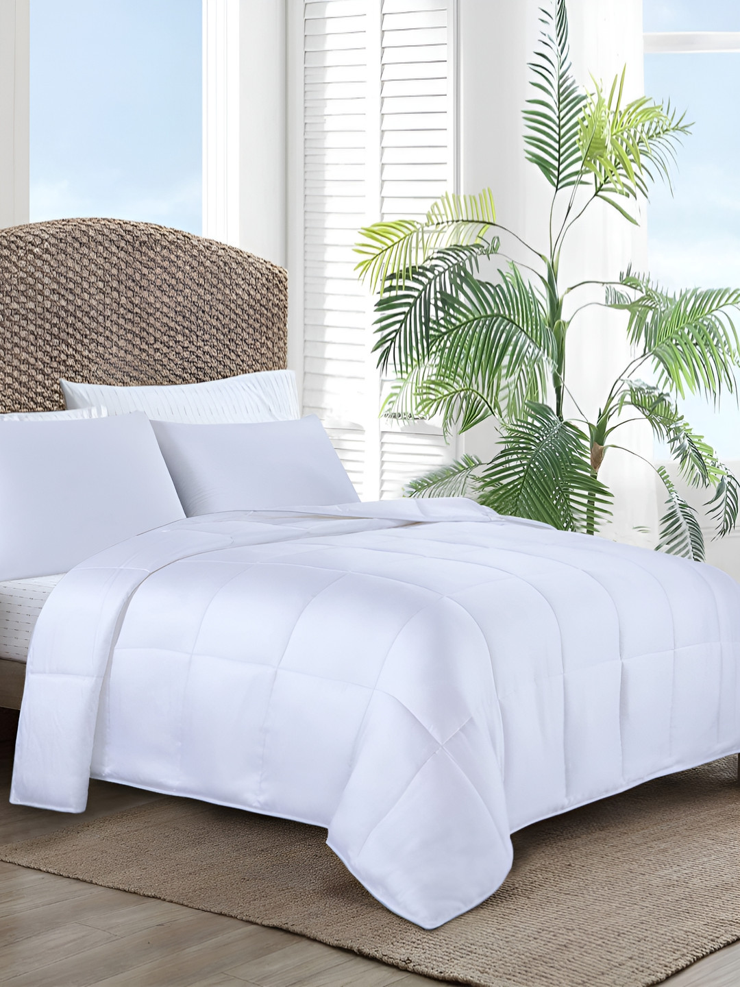 

LINENOVATION White Mild Winter 150 GSM Double Bed Comforter