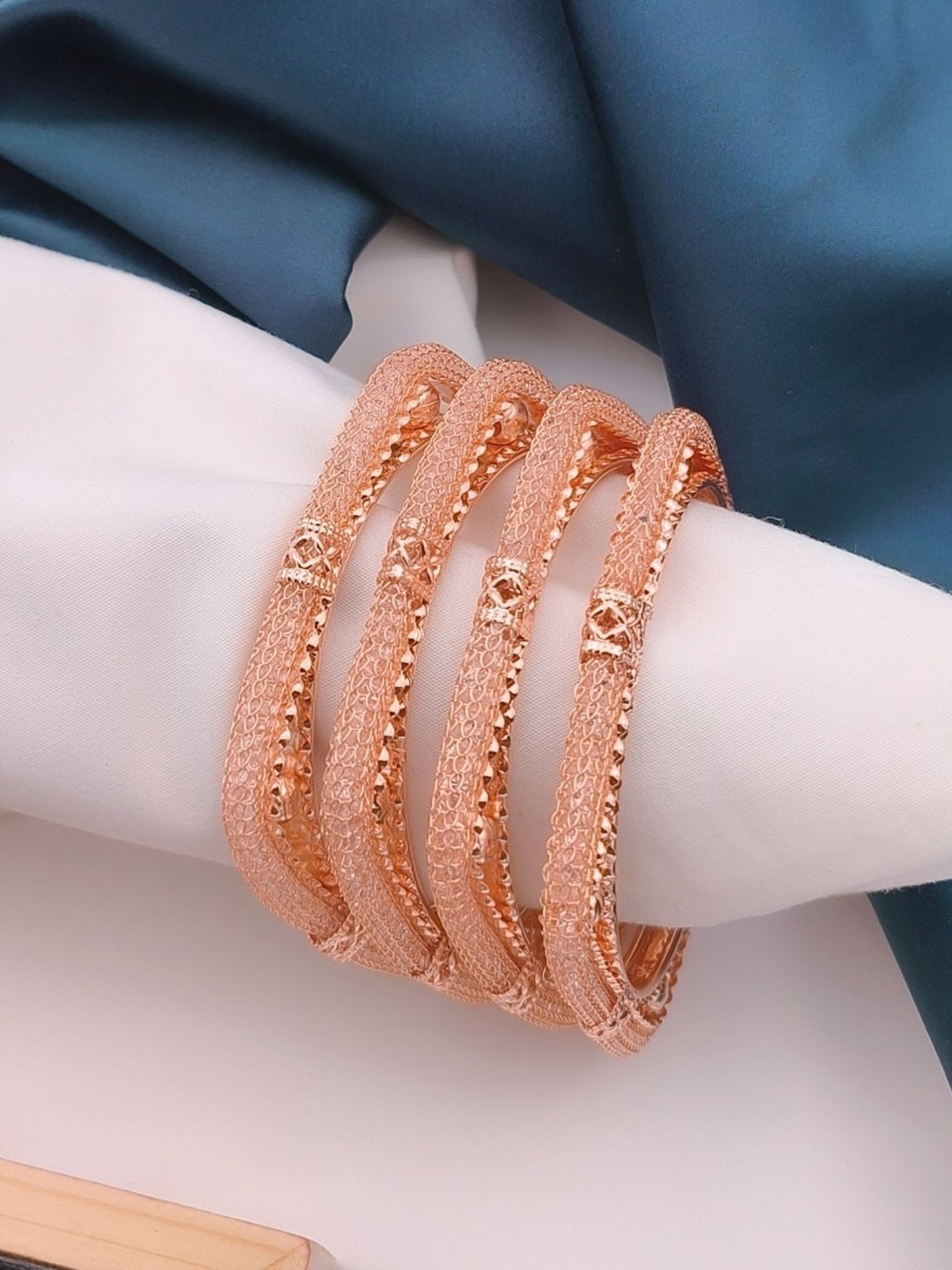 

ATIBELLE Set Of 4 Rose Gold-Plated AD-Studded Bangles