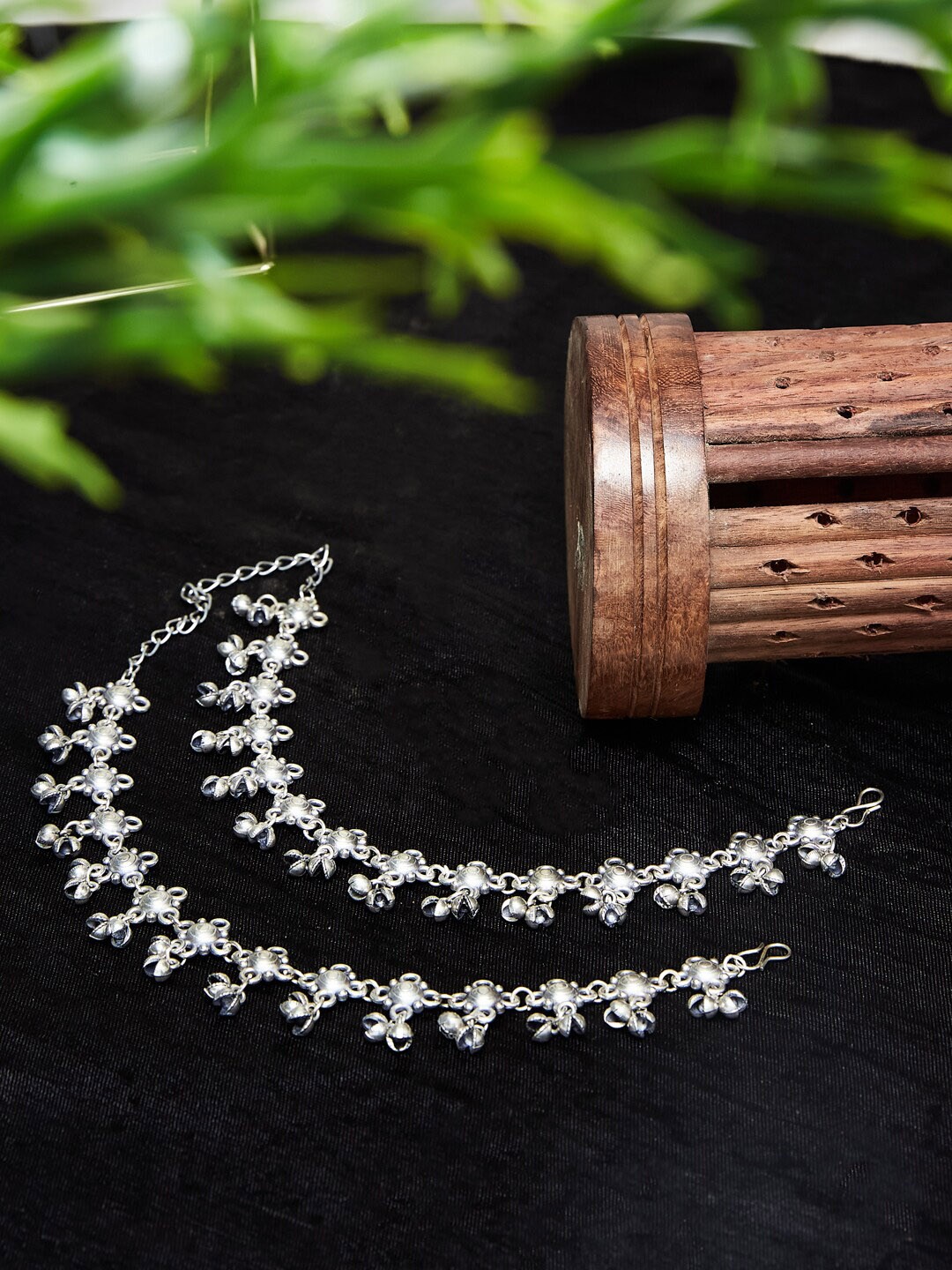 

ATIBELLE Set Of 2 German Silver-Plated Anklet