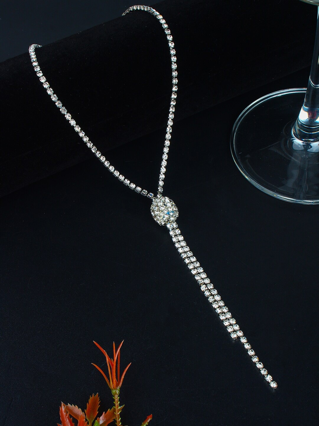 

Stylecast X KPOP White Women Brass Silver-Plated Minimal Necklace